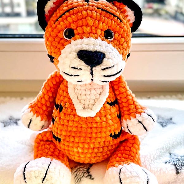 Read more about the article Amigurumi Crochet Plush Tiger Mark Pattern